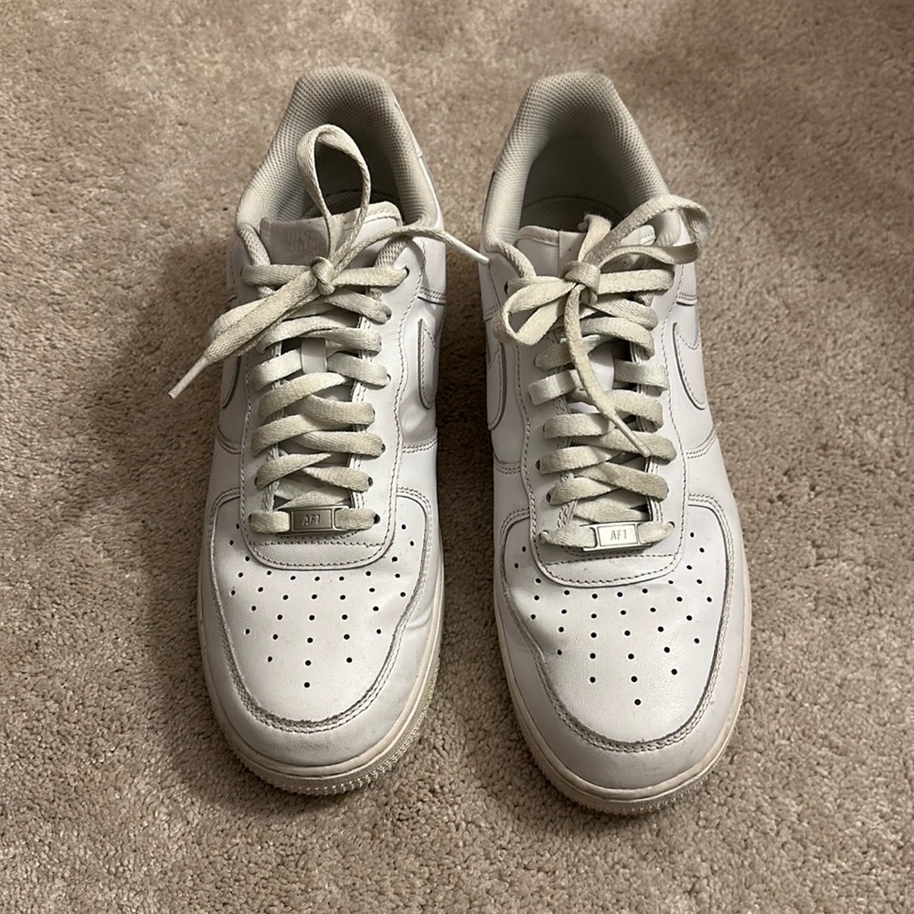 Nike Mens Air Force 1 sneakers size 11